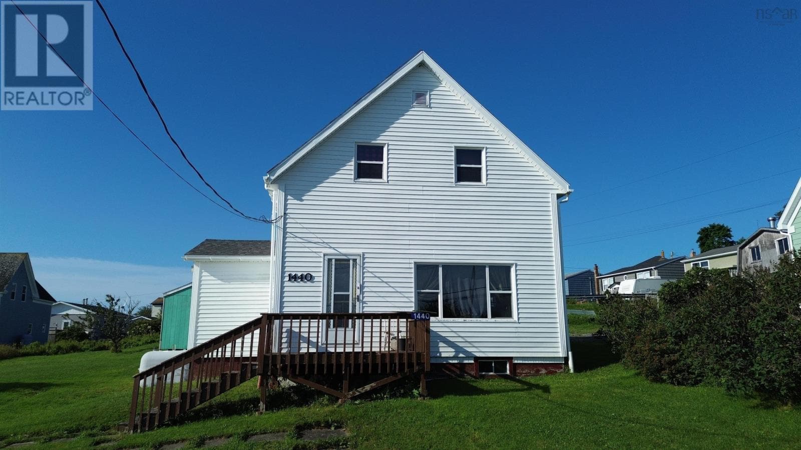 Ocean view home in the fishing village of Canso, photo 3