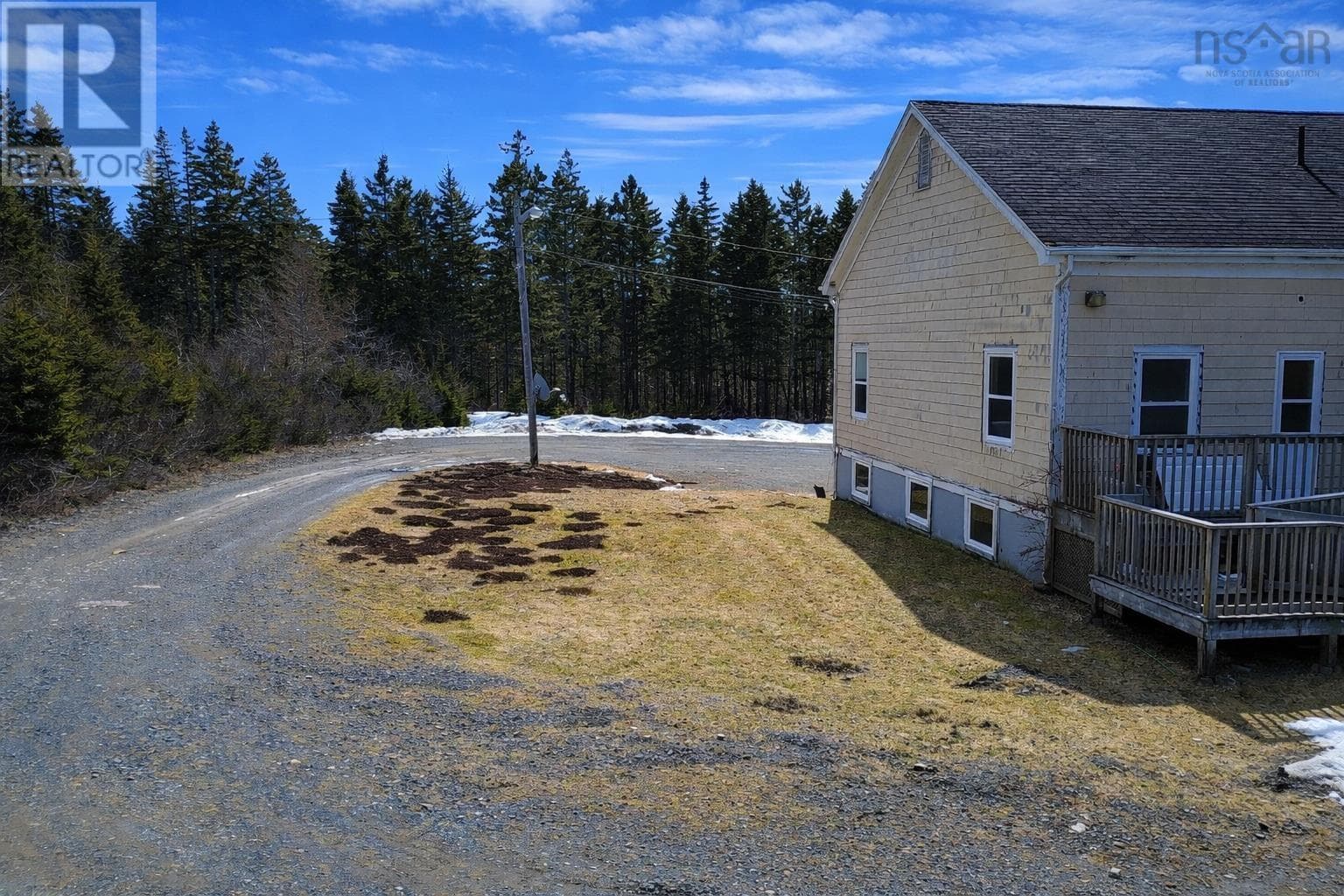Fully tenanted five unit building in Grand River, photo 6