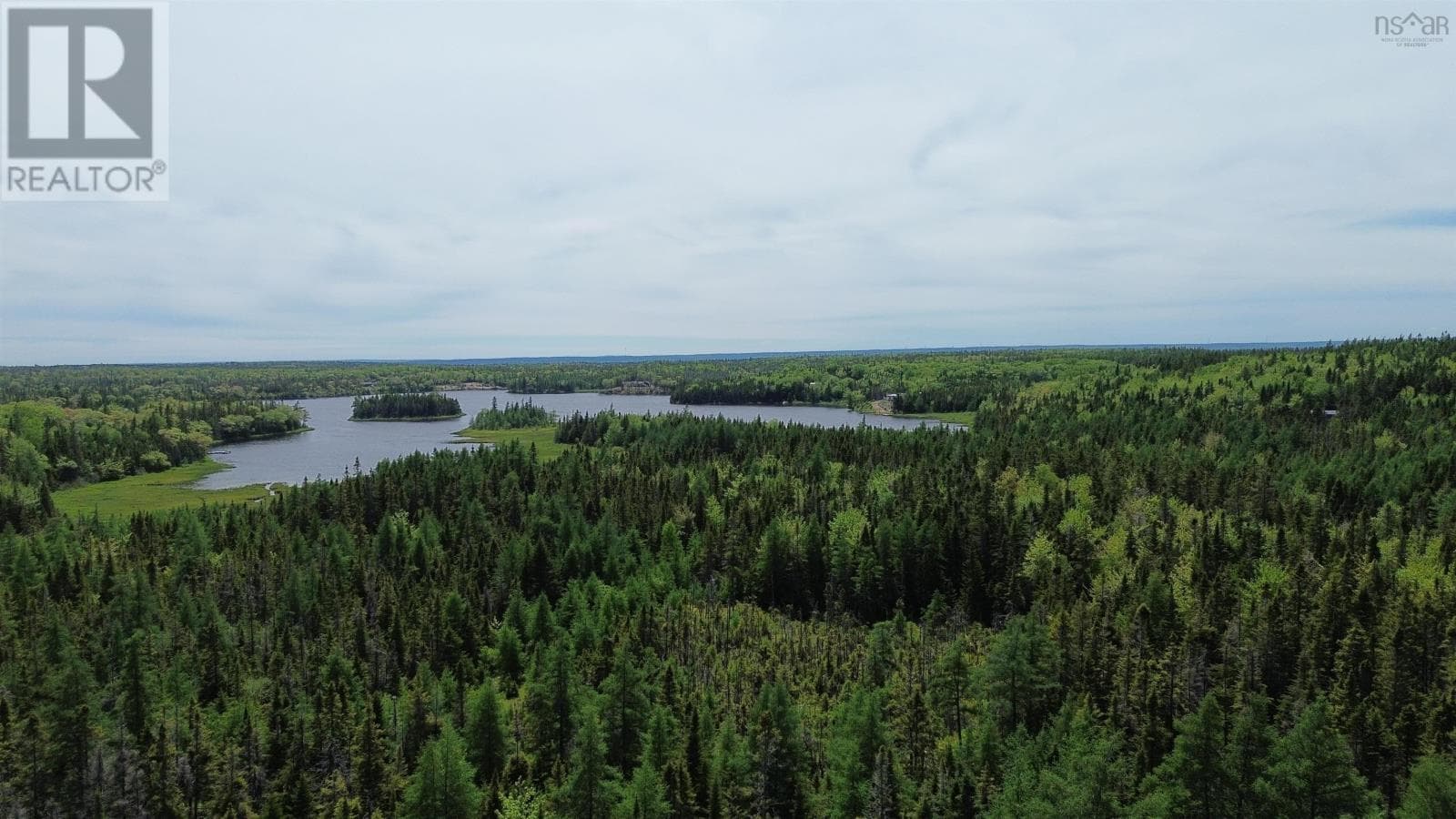 Surveyed waterfront lot on Doris Lane, photo 1