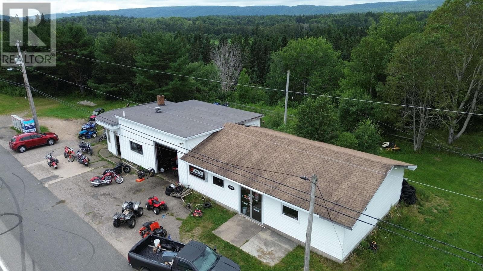 Established motorcycle business on the Cabot Trail, photo 4