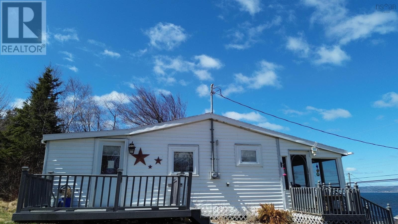 Summer cottage with lake views at Big Pond, photo 2