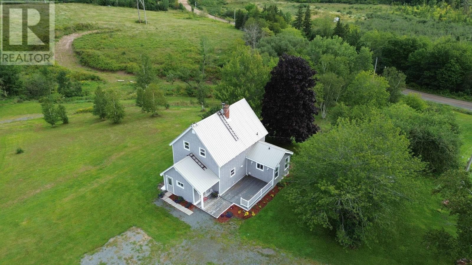 Renovated country home with barn near Antigonish, photo 2