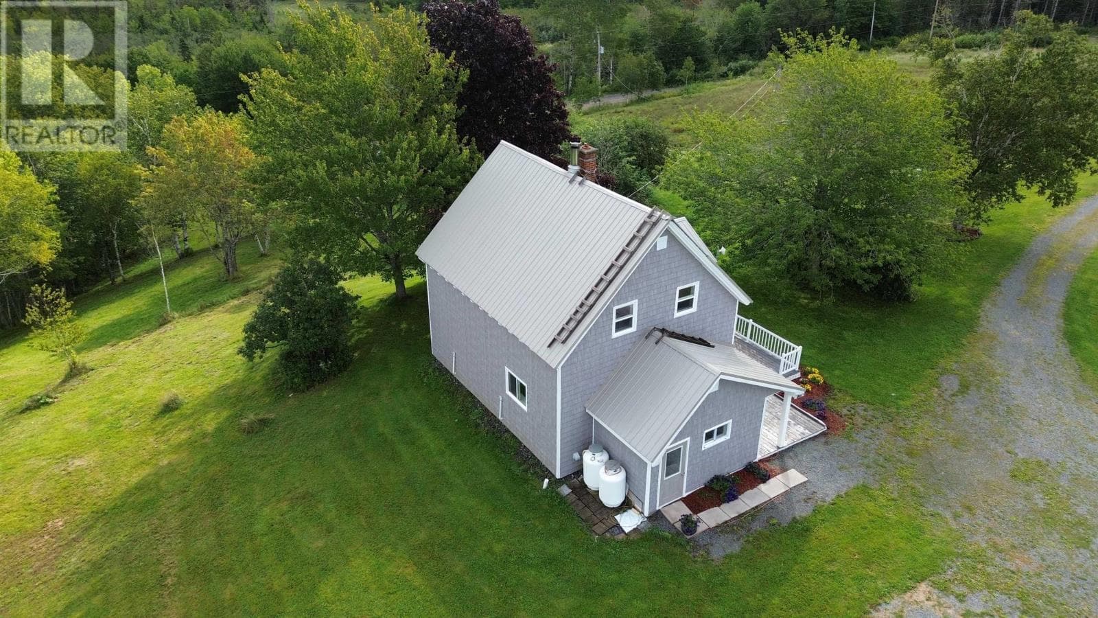 Renovated country home with barn near Antigonish, photo 5